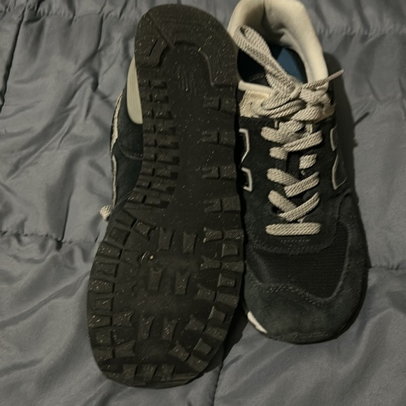 Shoes - Picture 3 of 4